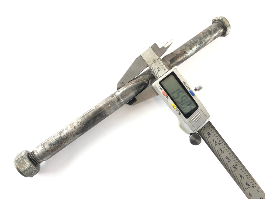 Yamaha XT 600 3TB [1991] - Axle Bolt
