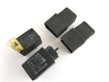 Honda Varadero XL 1000 SD02 [2002] - Relay mixed lot