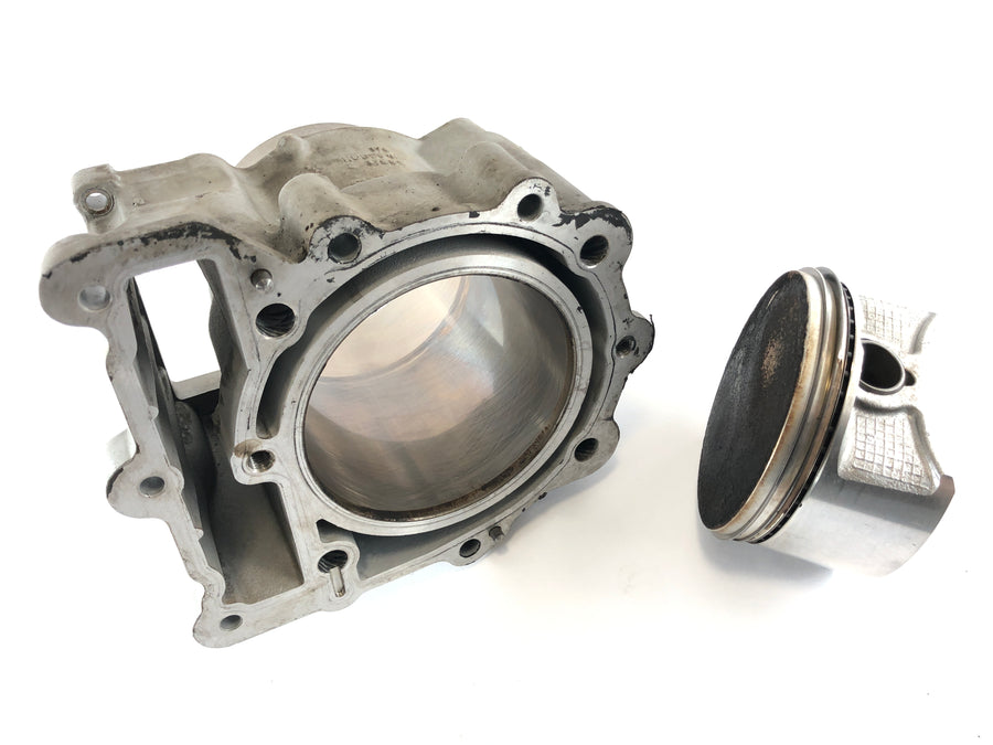 BMW F 650 CS Scarver [2001] - Cylinder with piston