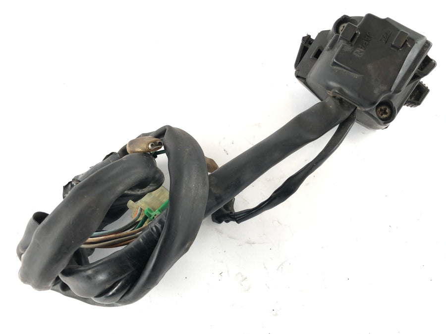 Honda CBR 900 RR SC28 [1995] - Handlebar fitting left lighting