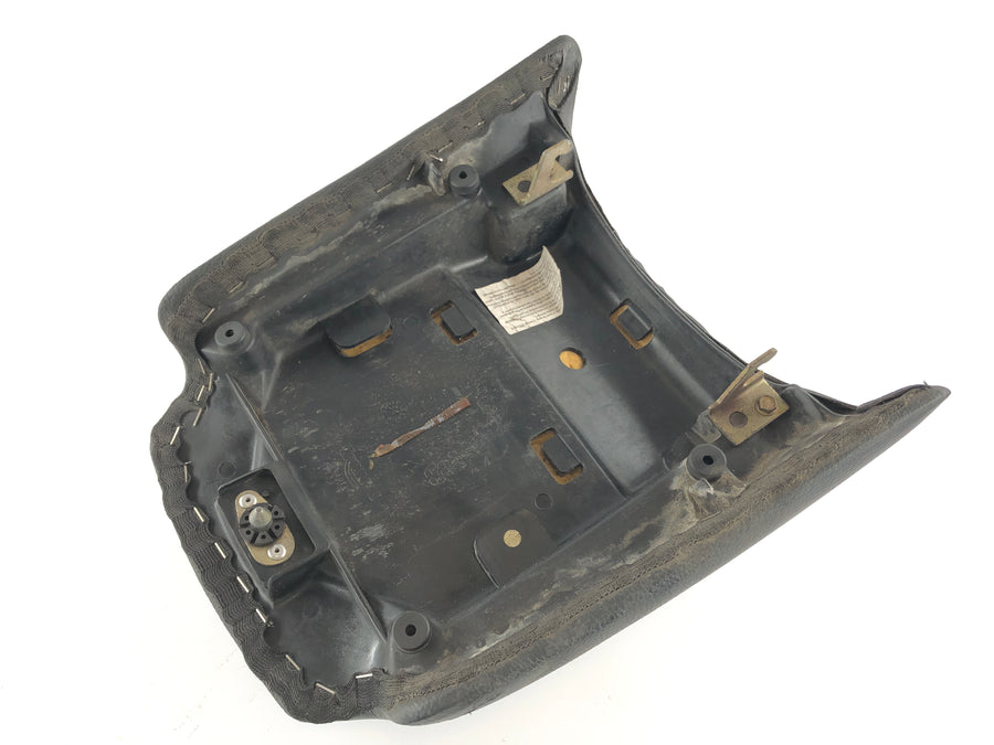 Triumph Tiger 955i 709EN [2001] - Passenger seat