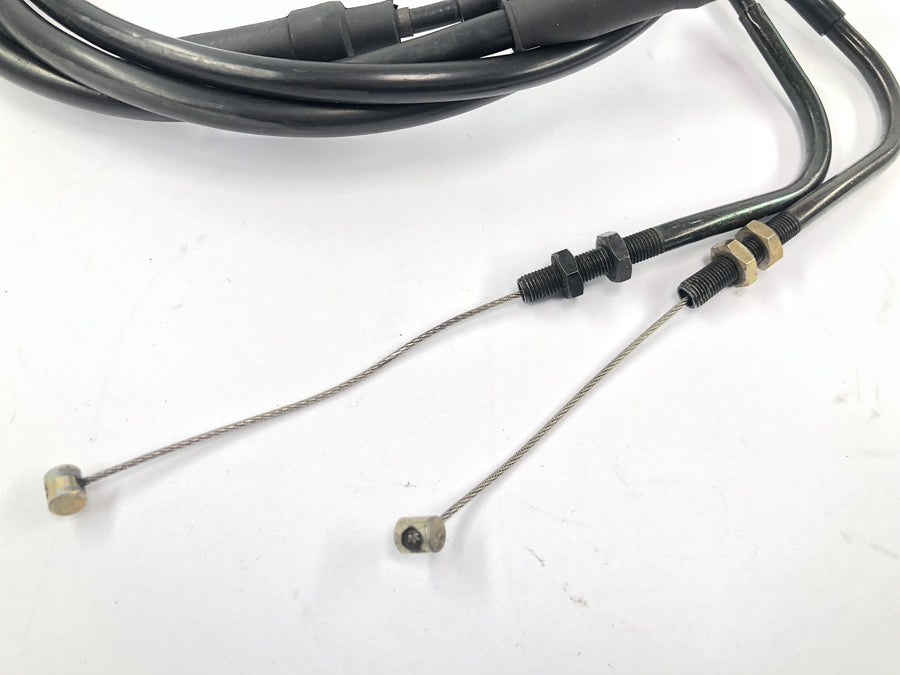 Triumph Daytona 955i T595N - throttle cable
