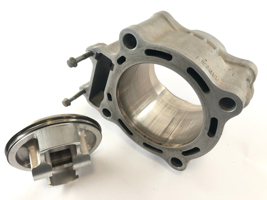 Honda CRF 450 R [2003] - Cylinder with piston