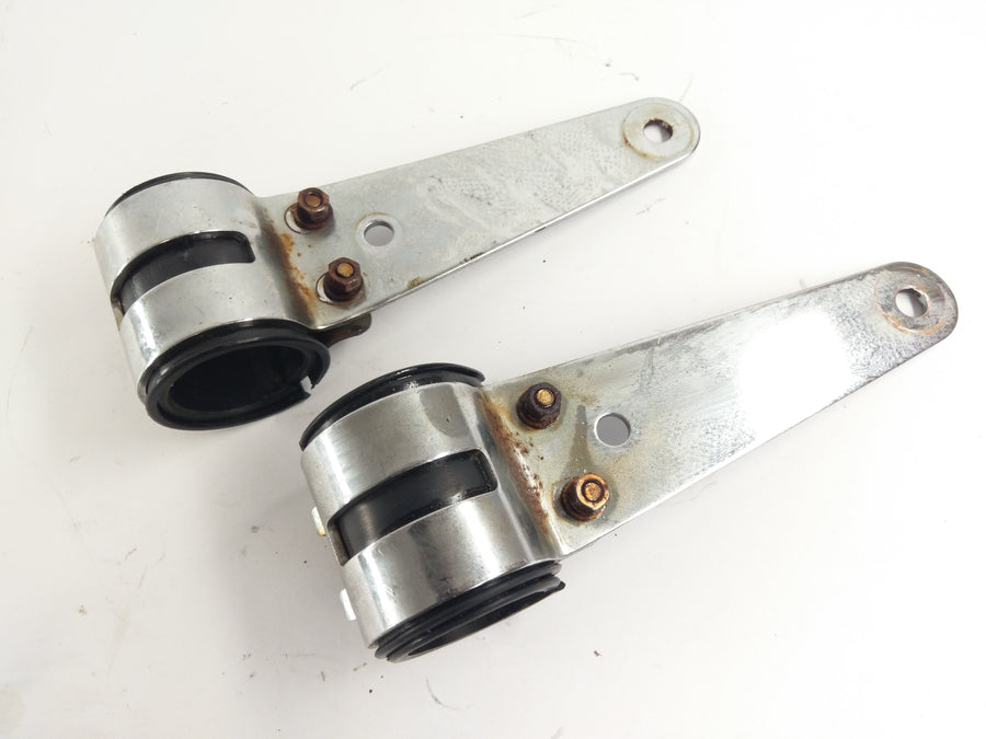 Triumph Bonneville 800 T100 [2004] - Headlight bracket headlight mount