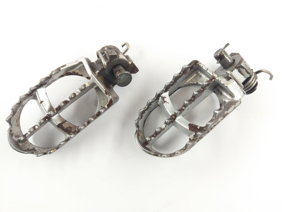 Husqvarna TE 449 A6 [2010] - Footrests Driver Pair