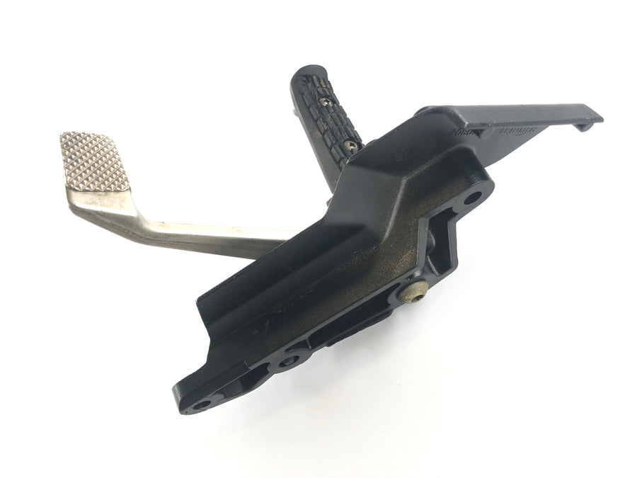Triumph Daytona 1200 T300D [1995] - Right footrest with brake pedal