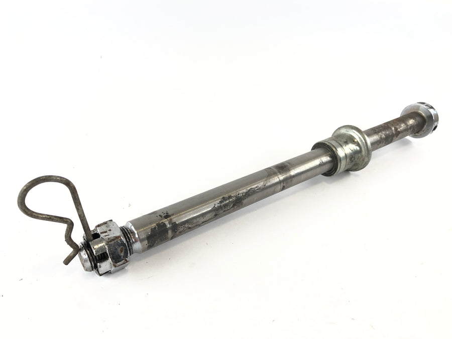 Honda GL 1000 Goldwing GL1 [1977] - Axle Thru Axle