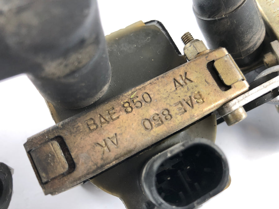 Ducati 888 Strada [1993] - Ignition coil set with spark plug connector