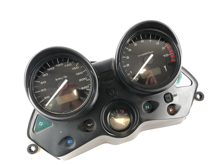 Honda Varadero XL 1000 SD02 [2002] - Speedometer Cockpit 62,689km