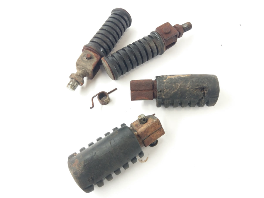 Yamaha DT 175 2K4 [1979] - Footrest set driver footrests pillion footrests