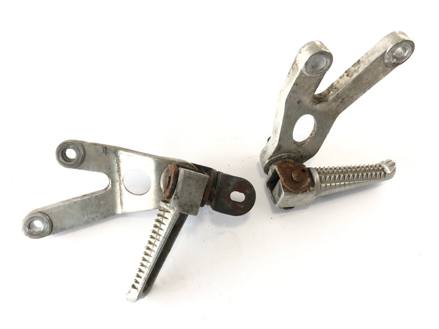 Yamaha TZR 125 4FL [1997] - Passenger footrests with holder set