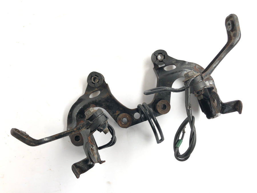 Honda XL 500 R PD02 [1983] - Cockpit instrument carrier and unit holder