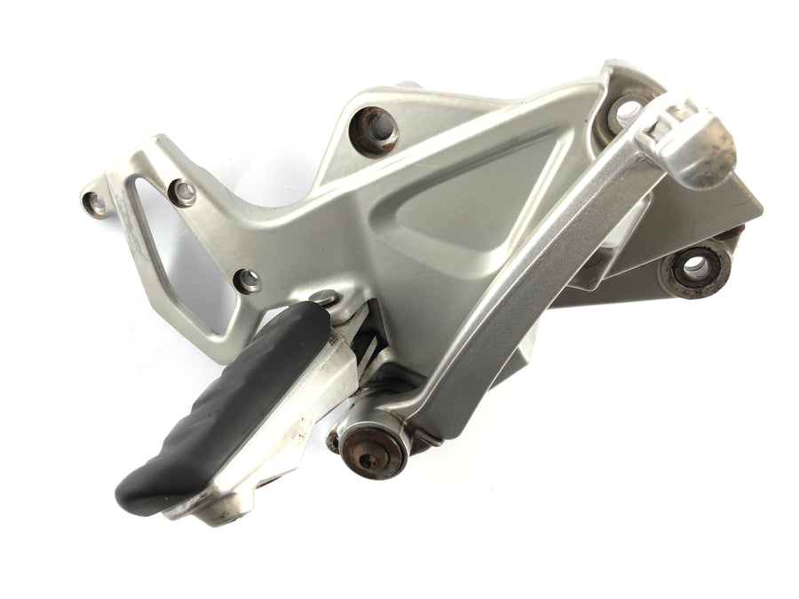BMW F 800 ST [2006] - Footrest system right with brake pedal