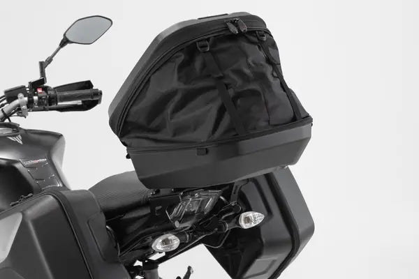 Moto Guzzi V7 850 Stone Special [SW-MOTECH] – Urban ABS Topcase Spanngurt-Variante mit Bodeneinsatz