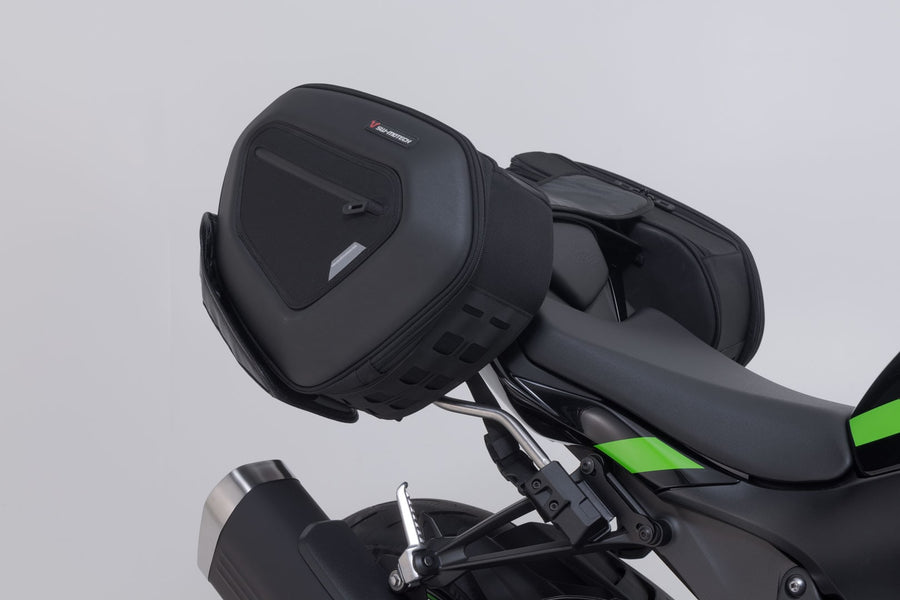 Kawasaki ZX-4 RR 400 [2023-2026] - PRO BLAZE H saddlebag set – picture 3