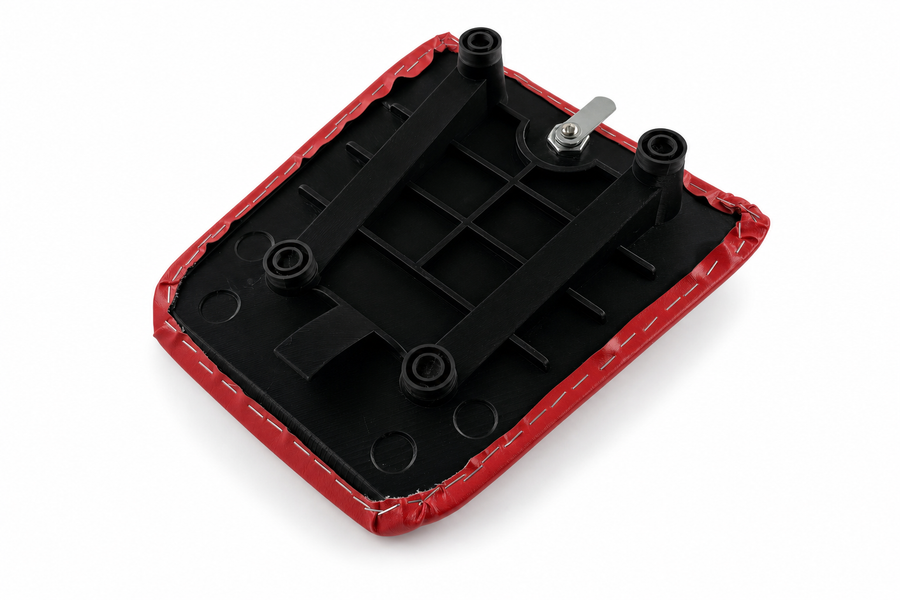 Cagiva Mito 125 1 / 2 8P [1990-1994] Red passenger seat with lock and key
