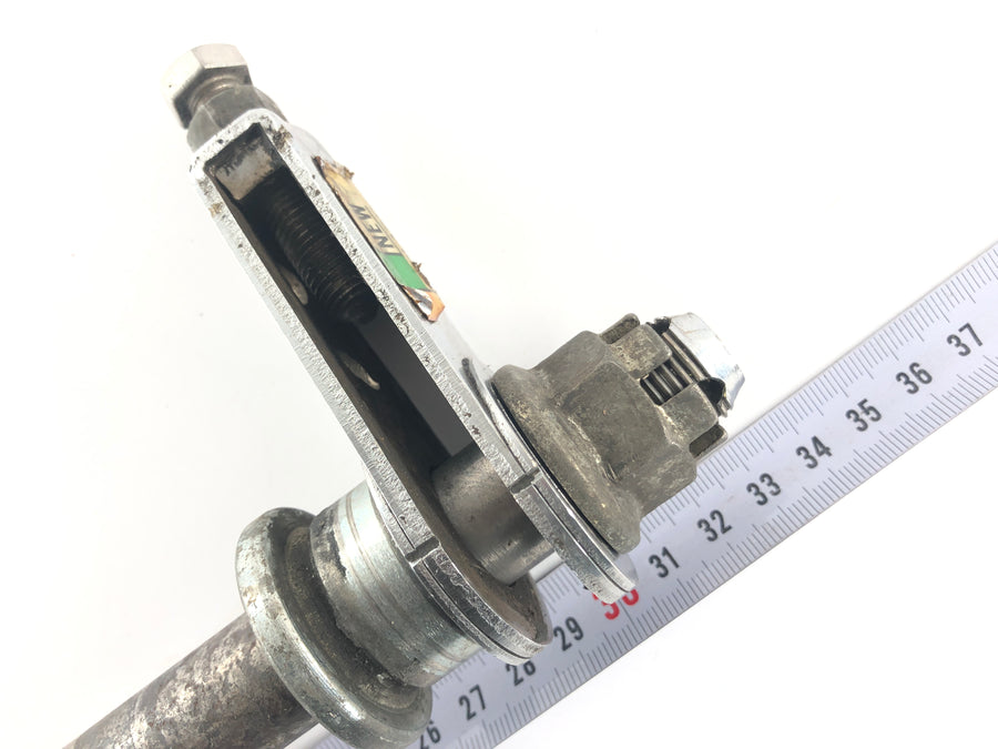 Honda CB 900 F SC01 [1981] - Rear axle with chain tensioner