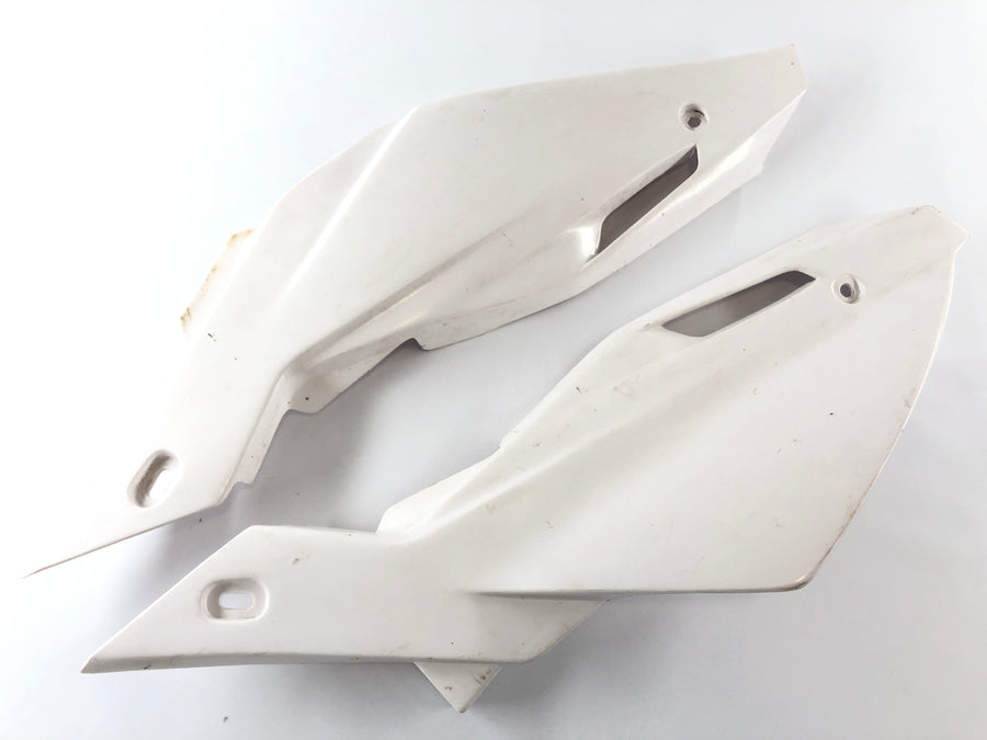 Husqvarna TE 510 [2008] - Side panel left and right