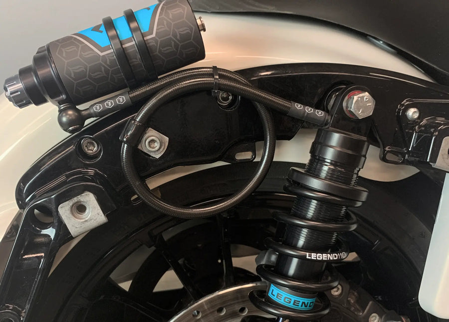 Harley-Davidson FLHXL 1923 Street Glide Limited 117 [2026] - REVO ARC Remote Reservoir Außenbefestigung – Bild 4