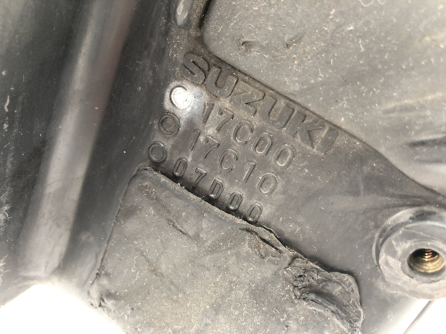 Suzuki GSX R 1100 GV73B [1990] - Airbox air filter box