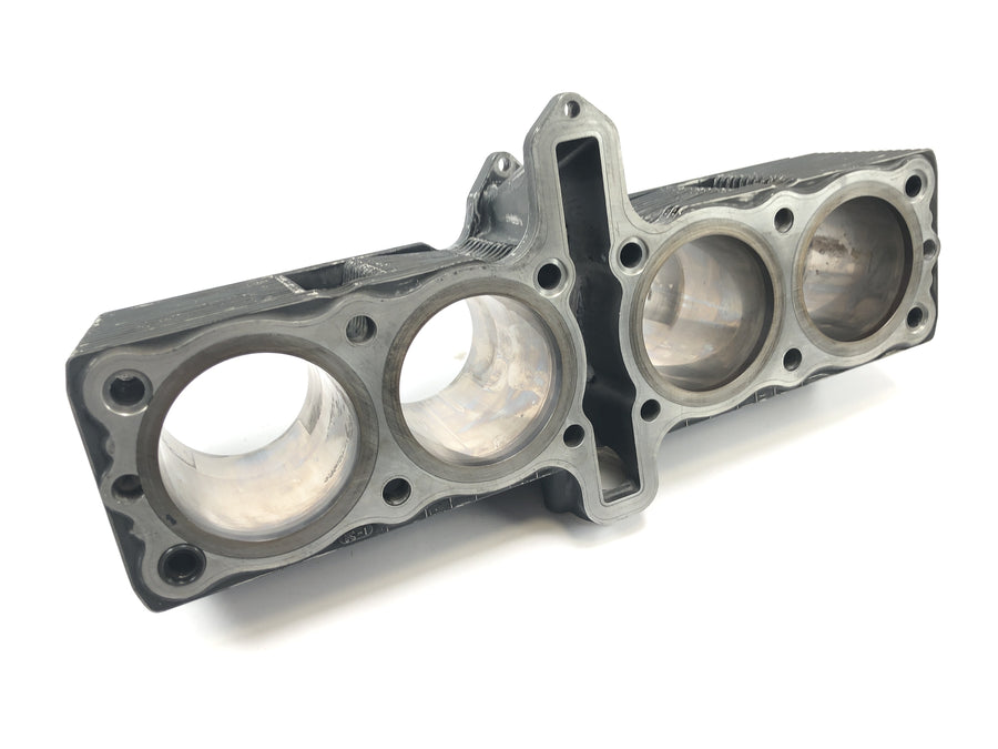 Suzuki GSX R 1100 GU74C [1987] - Cylinder with piston without piston rings