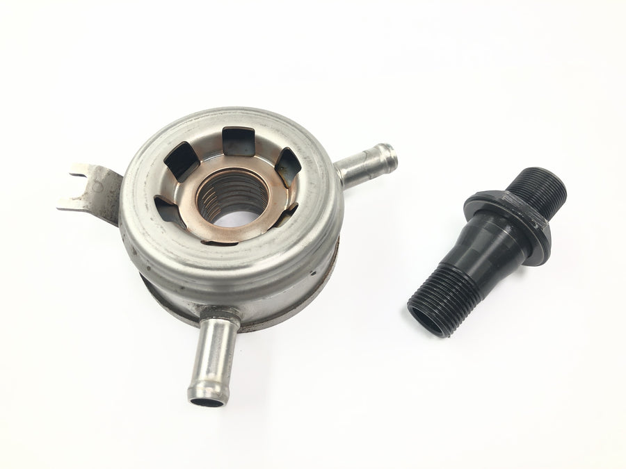 Suzuki GSF 1250 SA Bandit WVCH [2007] - Oil cooler oil filter mount
