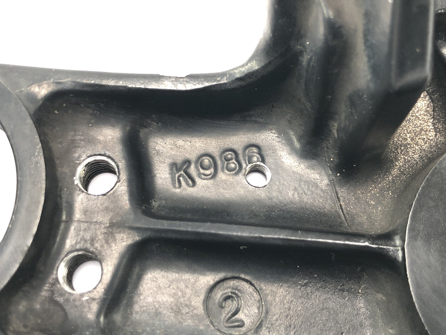 Kawasaki GPZ 1000 RX ZXT00A [1986] - Fork bridge at the top of the steering head bridge