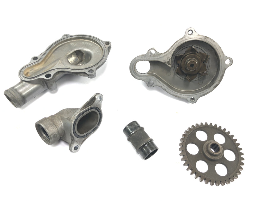 Yamaha XTZ 750 3LD [1989] - Water pump cooling water pump pump housing