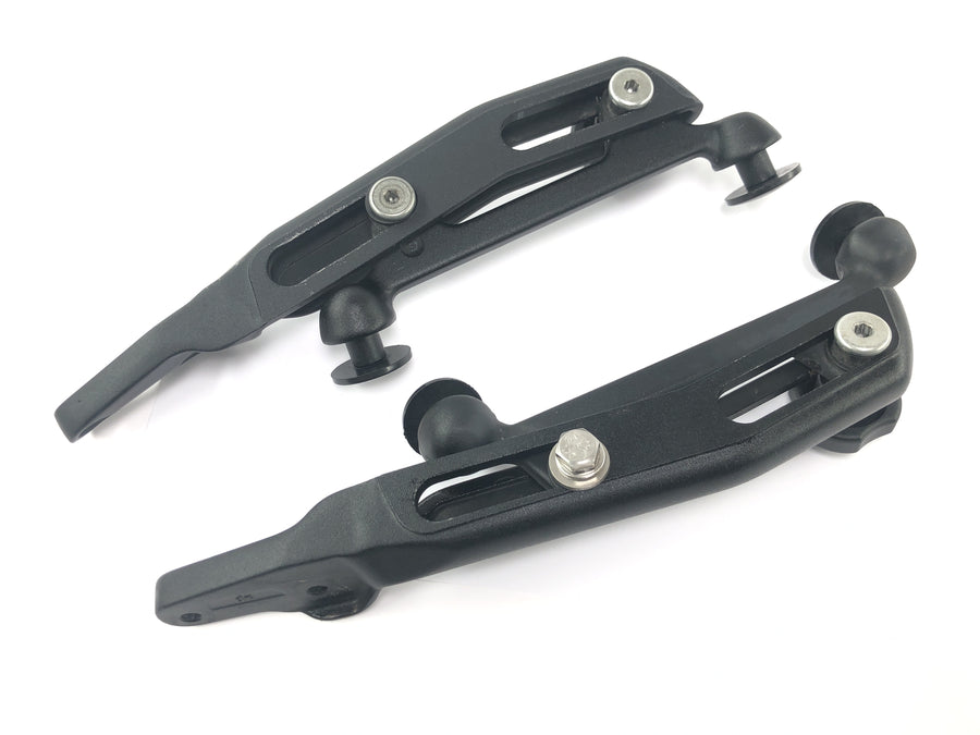 Moto Guzzi Stelvio 1200 8V [2016] - Windshield adjustment