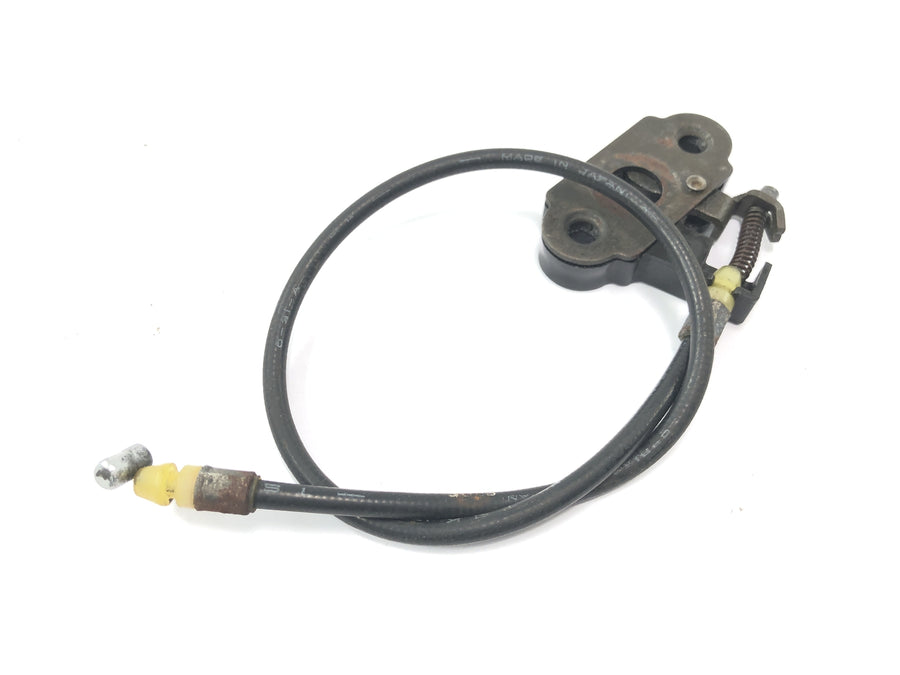 Suzuki GSX-R 1100 W GU75 C [1994] - Seat lock with Bowden cable