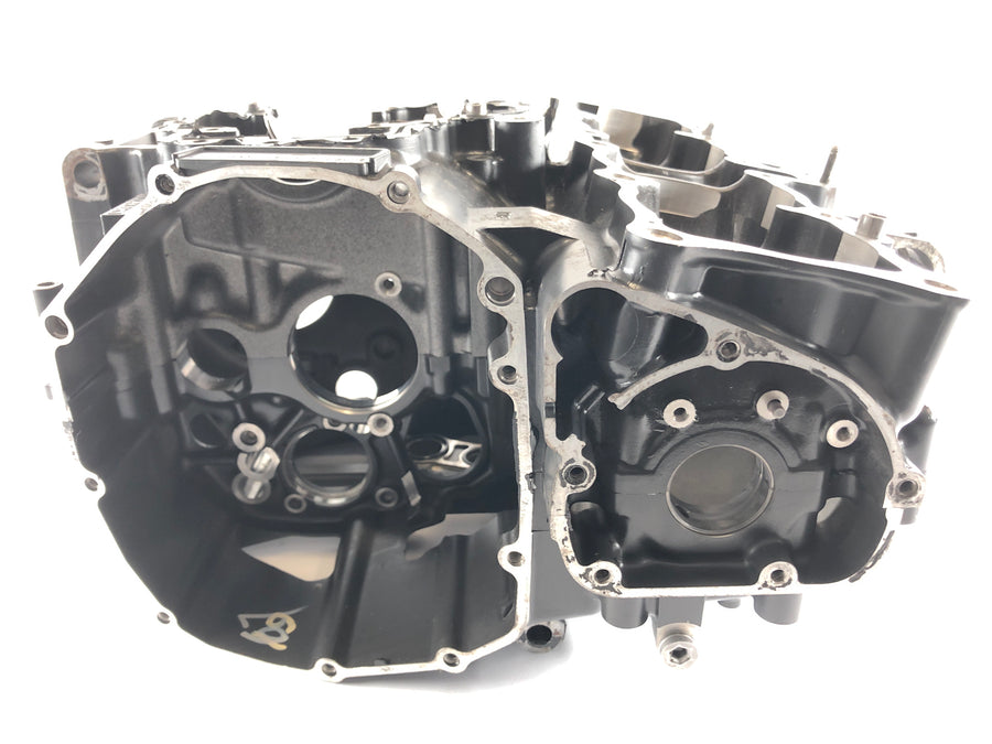 Suzuki GSX-R 1100 W GU75 C [1993] - Engine housing