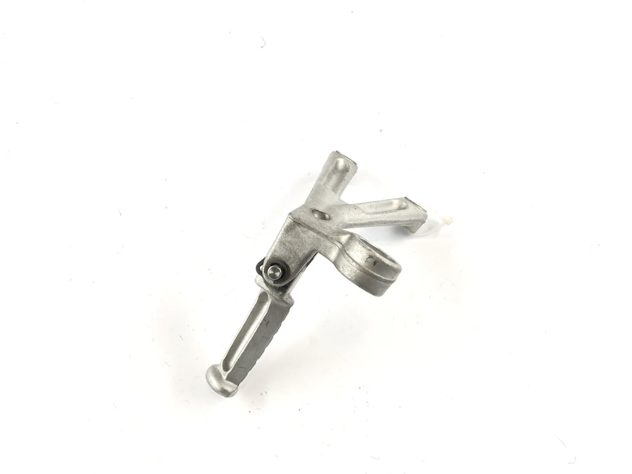 Triumph Speed ​​Triple 955i [1999] - Passenger footrest right