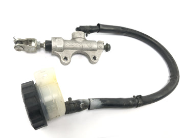 Kawasaki Versys KLE 650 A [2006] - Rear brake pump rear wheel brake cylinder