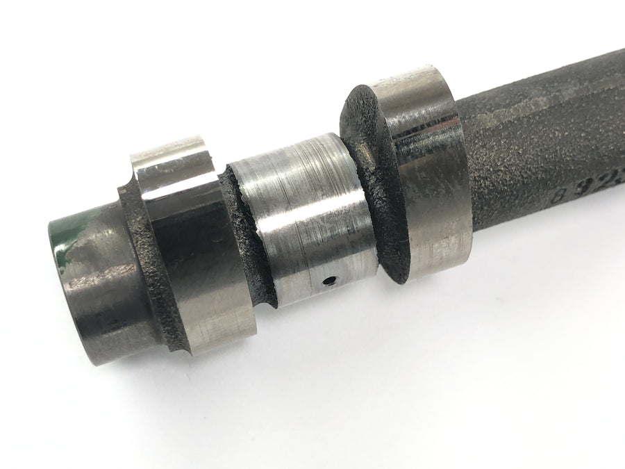 Triumph Daytona 900 T300D [1996] - Camshaft intake camshaft control shaft