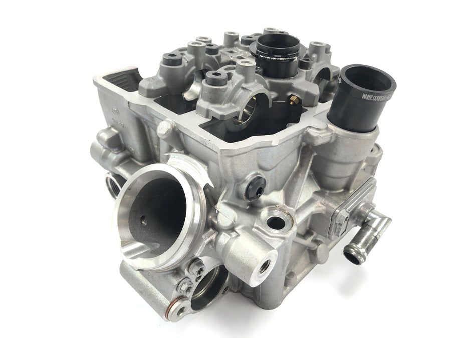 KTM 1050 Adventure [2017] - cylinder head at the rear