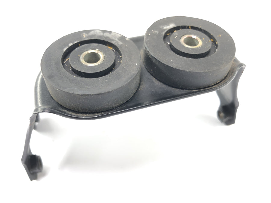 Triumph Daytona 900 T300 [1993] - Tank bracket Fastening bracket rubber cover