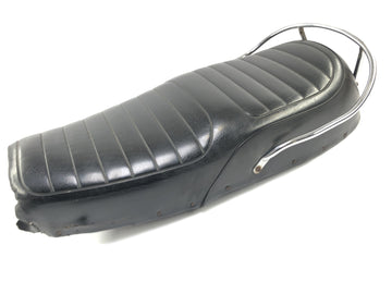 BMW R 60/5 [1973] - Seat bench with pillion grab handle