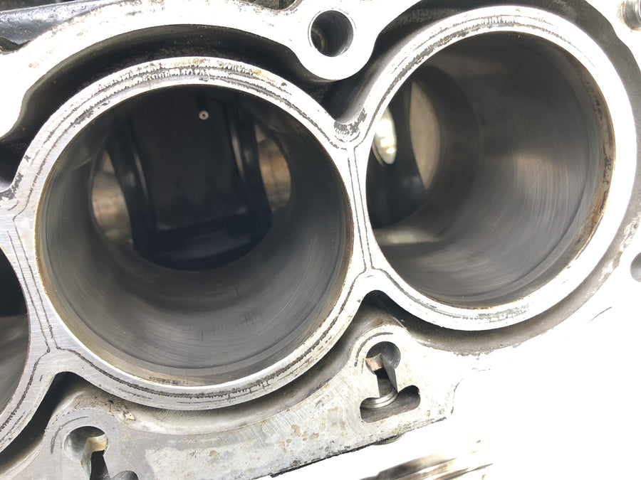 BMW K 1300 R K12S [2014] - Engine housing empty casing with piston