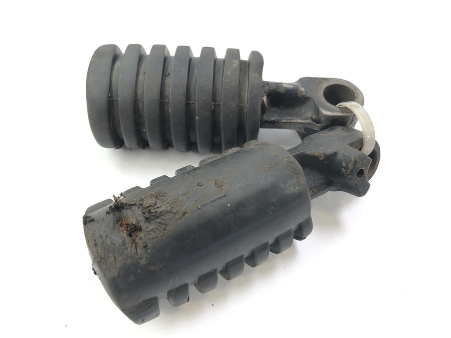 Yamaha XT 500 1U6 [1981] - Footrests Rider Footrests