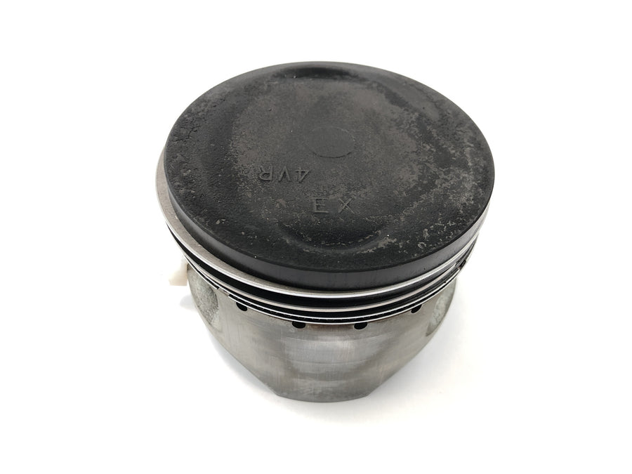 Yamaha XVS 650 Drag Star VM03 [2001] - cylinder with pistons behind