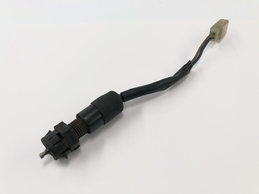Kawasaki GPZ 1100 ZXT10E [1997] - Brake light switch in the back