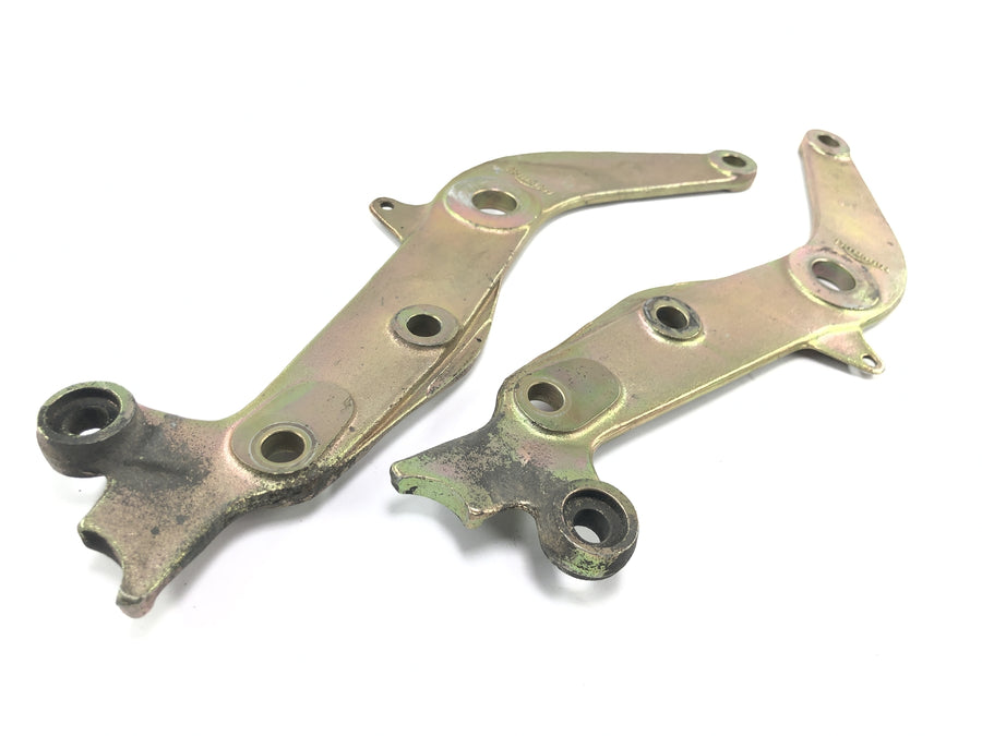 Triumph Daytona 900 T300D [1996] - Engine mount left and right