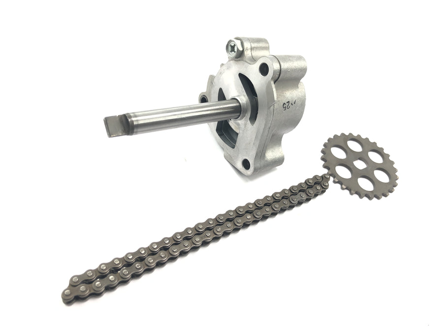 Honda CBR 900 RR Fireblade SC33 [2000] - Oil pump with chain and drive sprocket