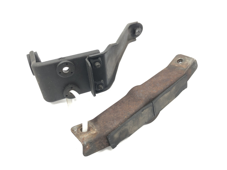 Suzuki GSX-R 1100 W GU75 C [1994] - Radiator mounts