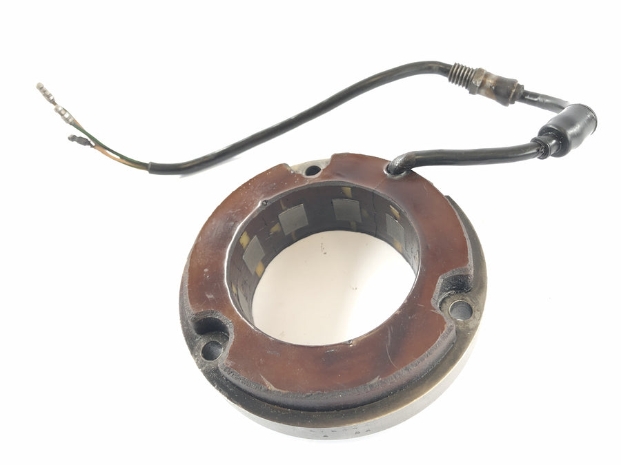 Triumph Bonneville T140V [1976] - alternator stator with rotor