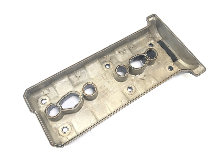 Yamaha YZF R1 RN01 [1998] - valve lid