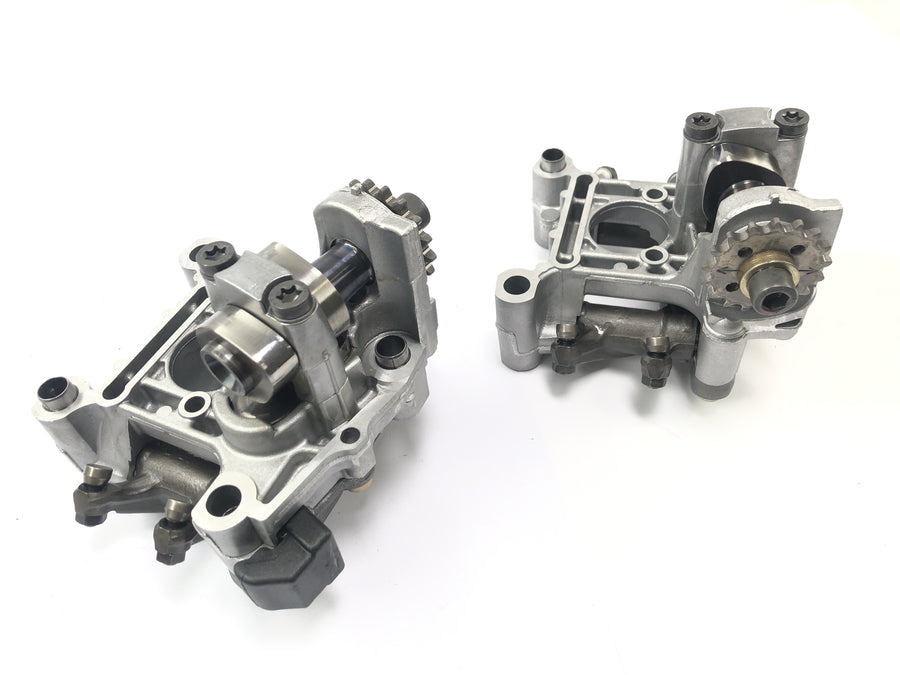 BMW R 1200 CL K30 [2003] - camshaft bock set on the right with camshafts