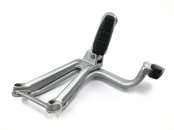 BMW R 1100 S R2S [2000] - passenger footrest with holder on the right