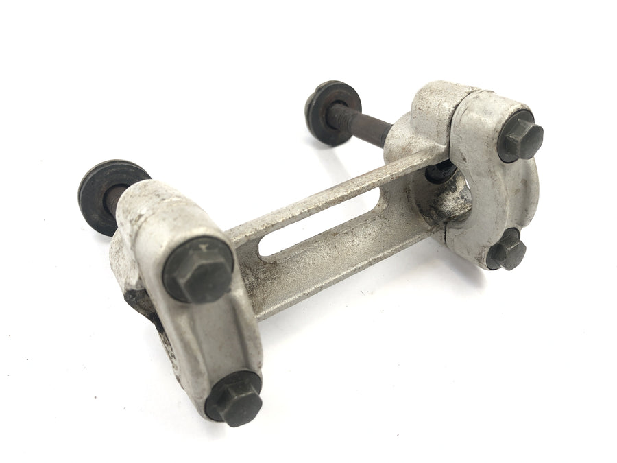 Yamaha TT 600 R DJ01 [1998] - Riser handlebar clamp