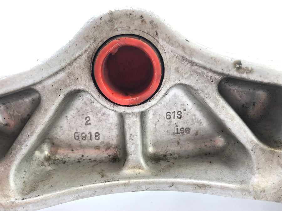 Triumph Daytona 955i T595 [1999] - Lower crankshaft bridge
